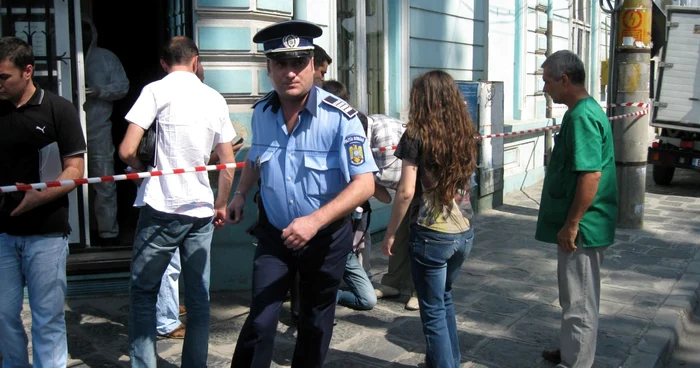 Poliţiştii brăileni au declanşat o amplă campanie pentru protejarea persoanelor. FOTO: NICOLETA BUTNARU