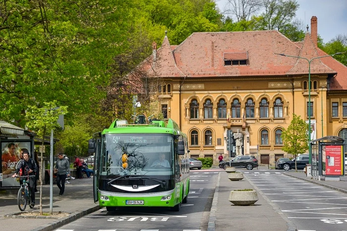 Turistă străină umilită de un controlor RATBV FOTO Ioan Buciumar