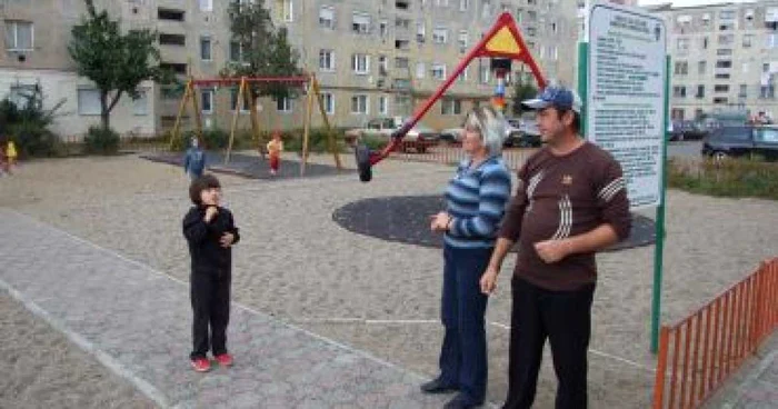 Satu Mare: Locuri de joacă pentru un copil din patru