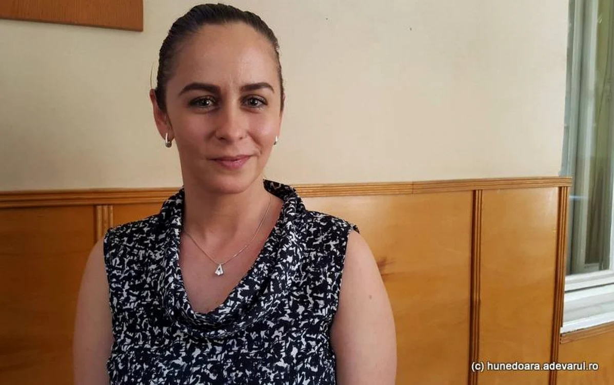 Andreea Ciuciu a fost interogată la Tribunalul Hunedoara. FOTO: Daniel Guţă. ADEVĂRUL.