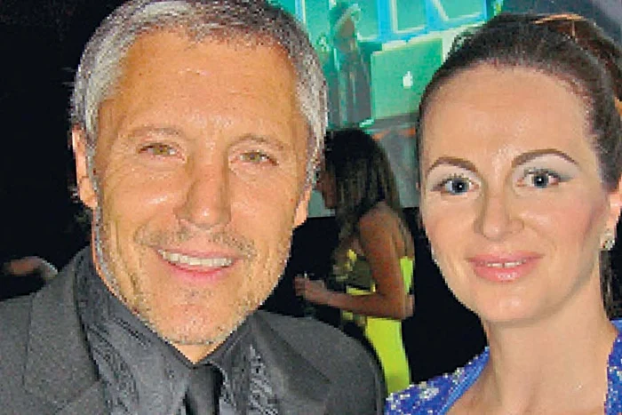 Delia Antal, prietena Monicăi  Gabor, a fost şi ea prezentă la  eveniment şi s-a fotografiat cu actorul  din „Totul despre sex”, Max Ryan