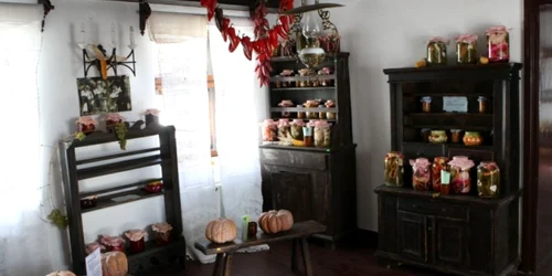 Cămara de Iarnă vă aşteaptă cu bunătăţi în Cetatea Braşovului