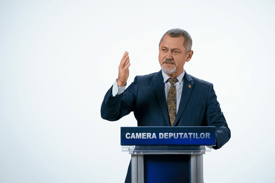 Reacția deputatului AUR care și-a lovit soția: Puseurile de gelozie erau tot mai apăsătoare