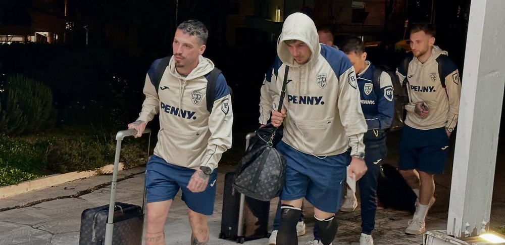 Naționala tristeții a ajuns în San Marino. Liniște totală din partea jucătorilor și a staff-ului României