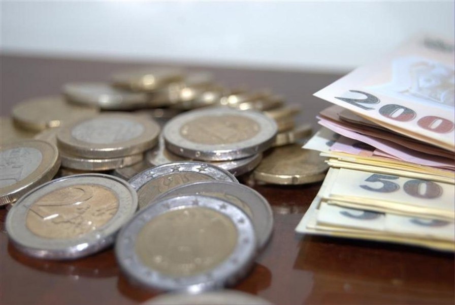 Rădulescu, BNR, despre deprecierea leului: Greul abia începe. Becali a schimbat toți banii în euro de teamă că iese Simion