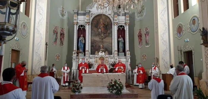 Liturghie pontificală la Cenad în solemnitatea Sf. Gerhard FOTO Episcopia Romano Catolică Timişoara