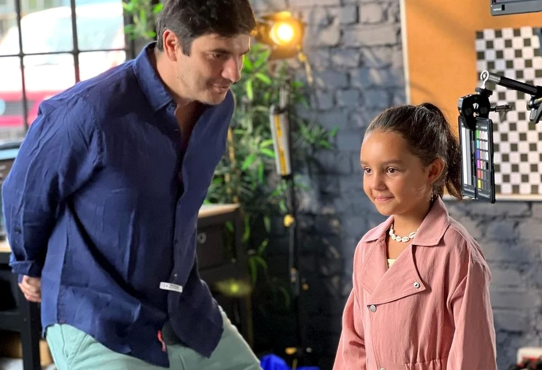 Eva Măruță în timpul filmărilor (Comedia Tati Part-Time)