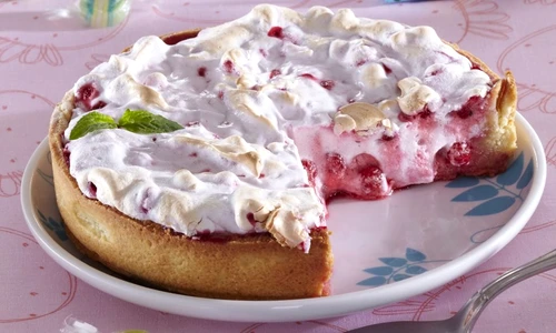 Redcurrant Cake with Meringue Cap jpeg