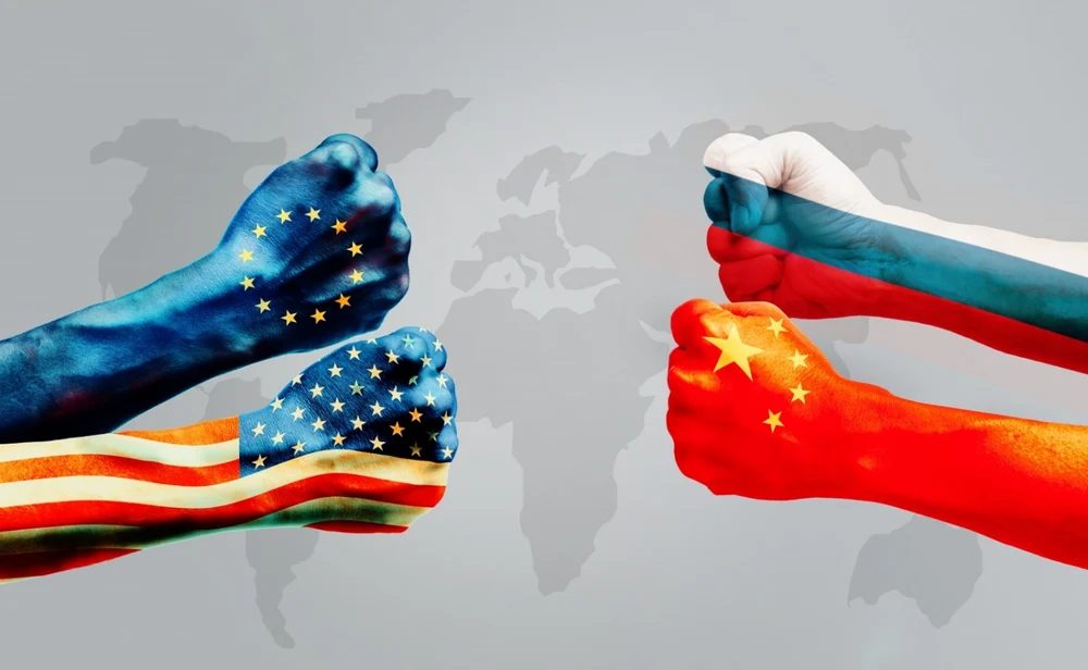 Sfârșitul unei ere. Noua arhitectură mondială: de la NATO la Asia-Pacific, cine preia frâiele?