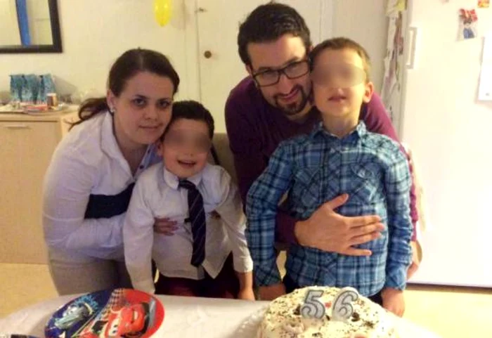 
    Soții Andreea și Roberto Cruz sunt disperați fără copiii lor (foto: digi24.ro)  