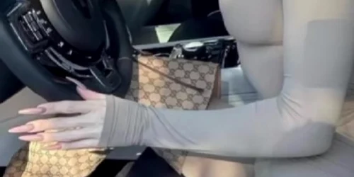 Khloe Kardashian maini foto captura video  jpg