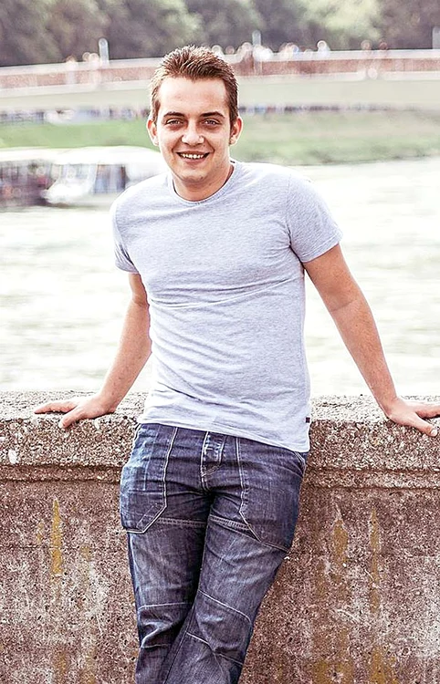 Mădălin  Limbergher lucra  în Germania  de puţin timp