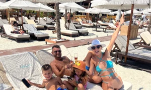 Georgiana Lobonț și soțul ei au sărbătorit 8 ani de căsătorie cu șampanie scumpă