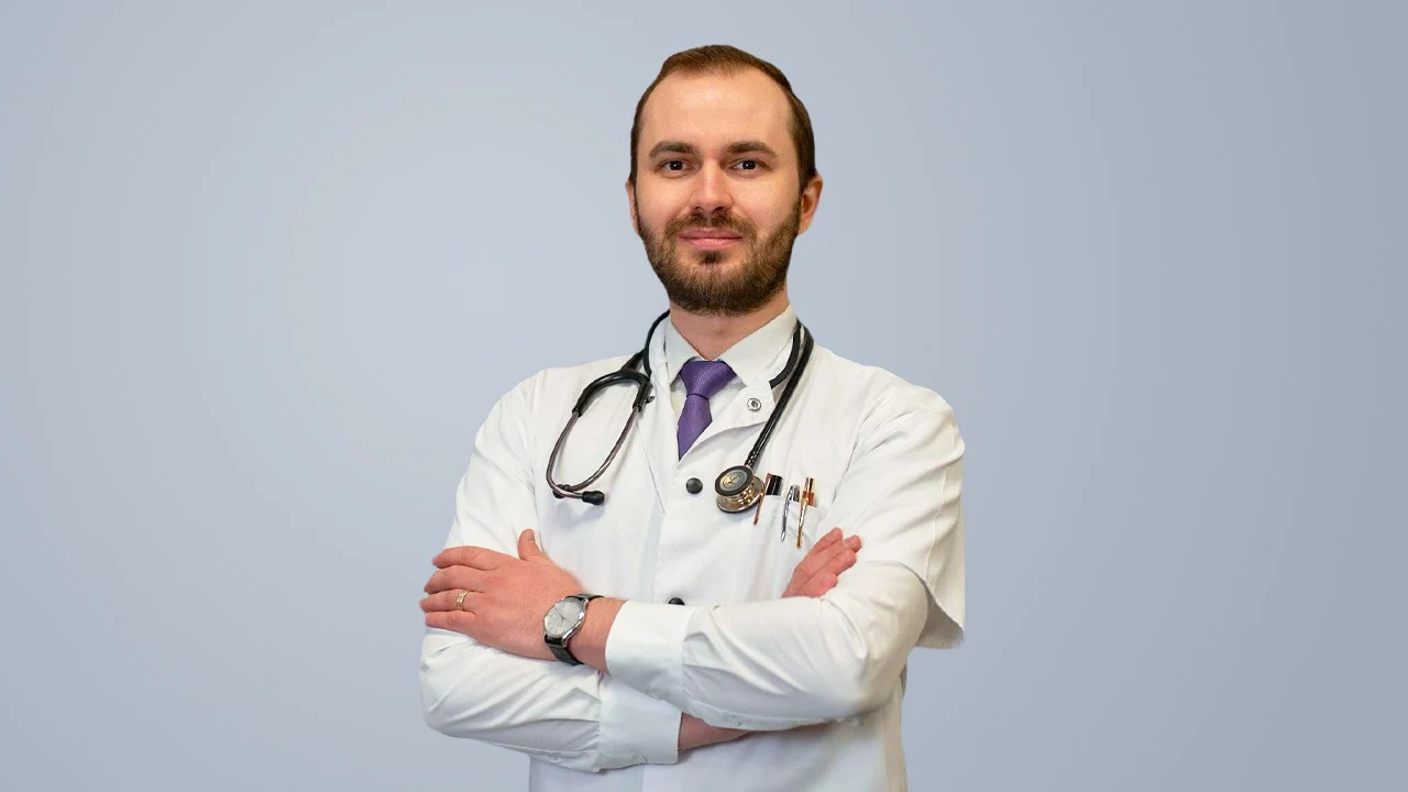 Migrena nu este orice durere de cap. Explicațiile dr. Tudor Genes despre o boală care afectează milioane de români