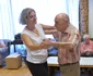 Maia voluntar la un centru de seniori jpeg