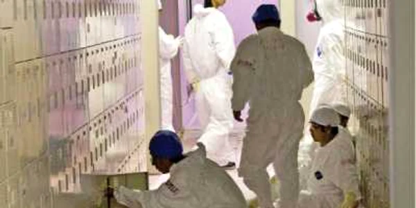 Circa 50 de muncitori au rămas la Fukushima chiar şi în cele mai periculoase momente 