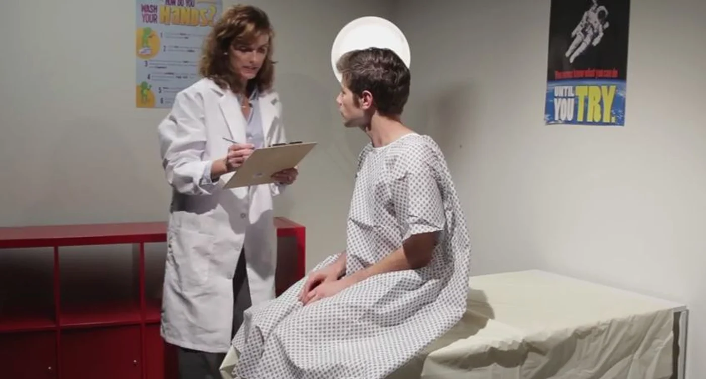 
    Tânărul a experimentat tot procesul cu ajutorul căruia se prescriu anticoncepţionale unei femeiFoto Youtube  
