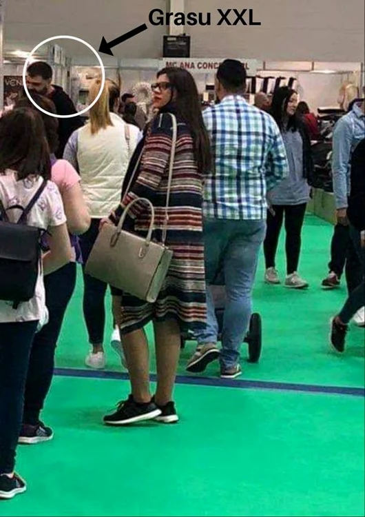 Laura Andreşan şi Grasu XXL (în plan îndepărtat) s-au învârtit printre standurile de la Romexpo
