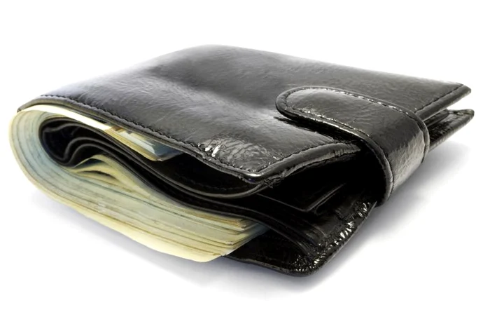 Atunci când găsiţi o sumă de bani, aceasta trebuie predată la poliţie în termen de 10 zile. (Foto: Shutterstock)