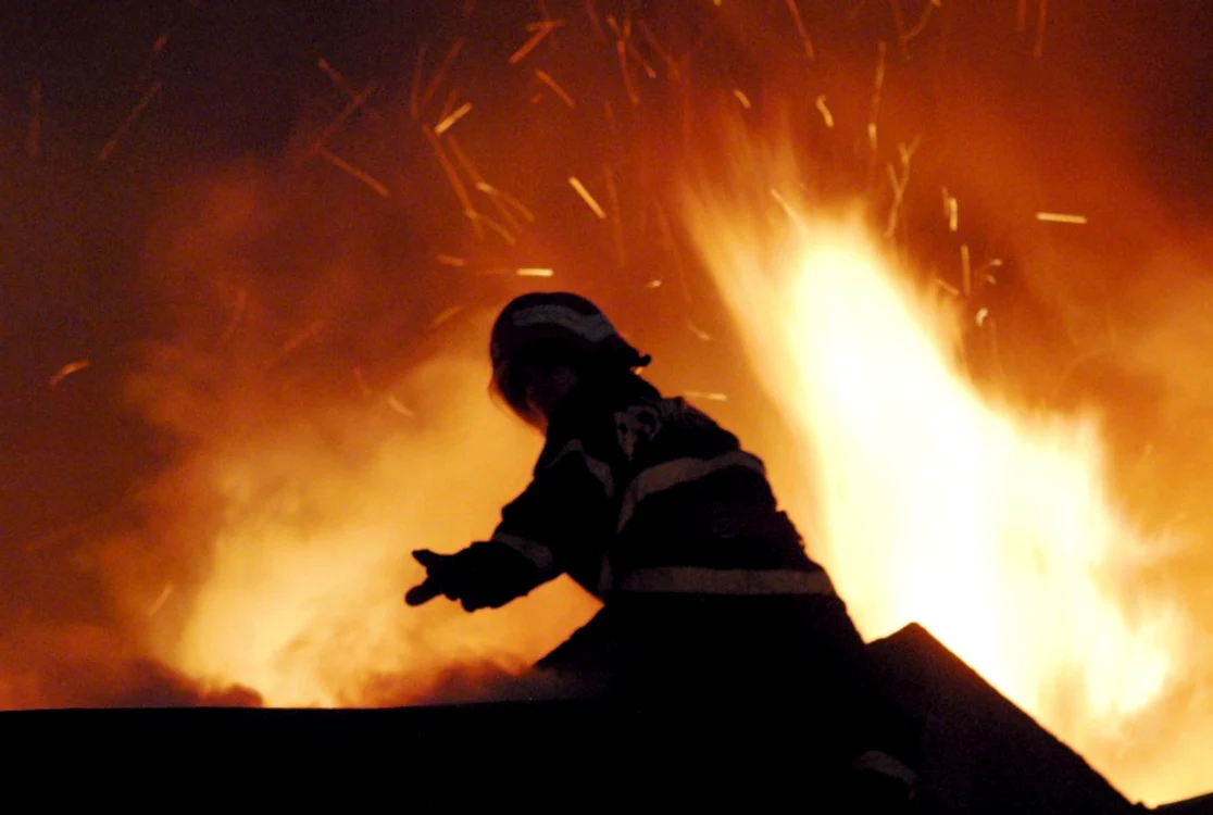 
    Pompierii s-au luptat în trei ani cu peste 16.000 de incendii   