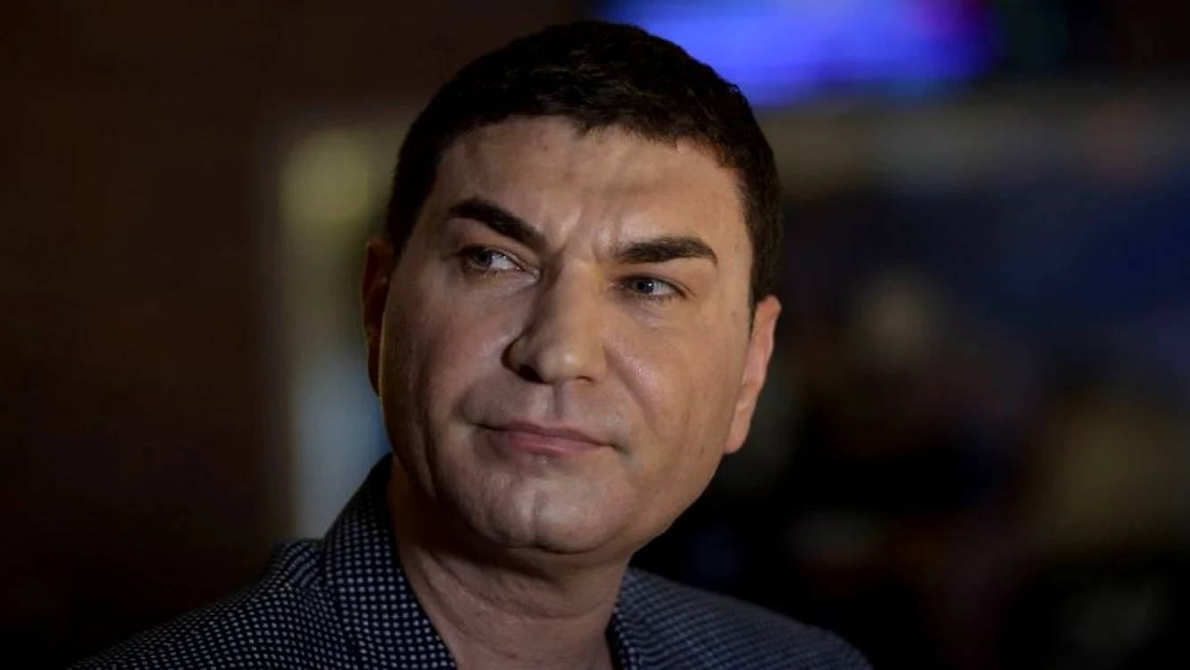 
    Cristian Borcea a recunoscut că a apelat la ajutorul medicilor esteticieni   
