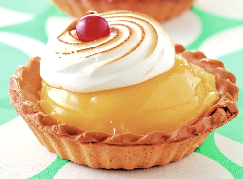 minitarte cu bezea si crema de lamaie jpeg