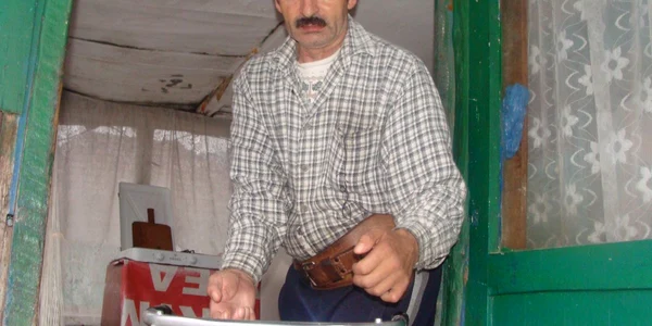 Ion Pătru a cazut în cap şi a rămas invalid 