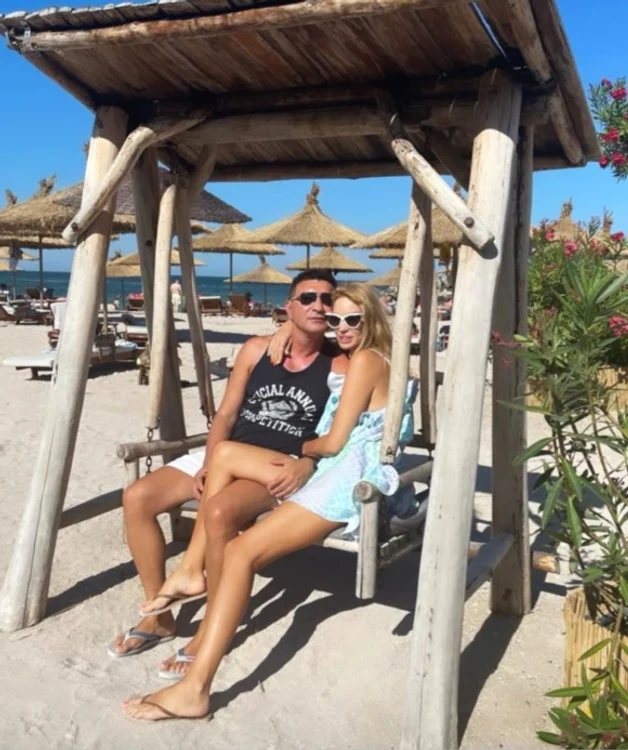 
    Pelinel și Borcea s-au simțit regește în Bodrum, apoi au continuat vacanța la Olimp   