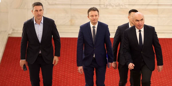 Sosirea premierului desemnat, Siegfried Mureșan, in Parlamentul Romaniei, in Bucuresti 18 septembrie 2026.