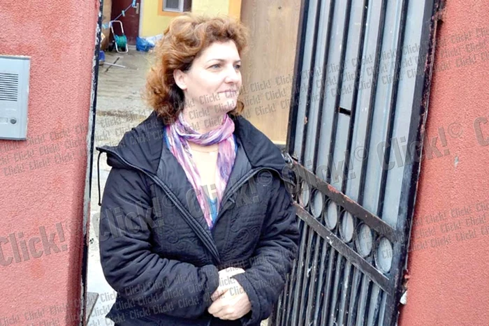 Vânzătorii din Piaţa Gorjului  l-au recunoscut la “Românii  au talent” pe Ştefan. Ei spun  că tânărul nu a mai  venit demult să vândă (FOTOGRAFII: ALEX MUSCALIU/ARHIVĂ PERSONALĂ)