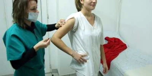 Medicii recomandă vaccinarea antigripală a populaţiei 