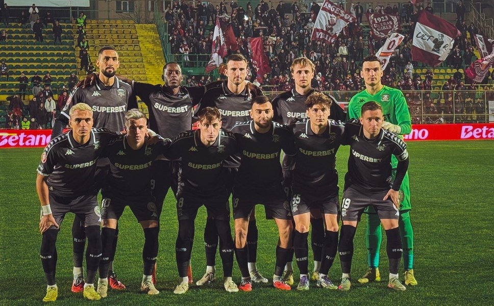 Liderul Superligii s-a prăbușit în Cupa României la fotbal. Un suporter pătimaș al Rapidului a trecut la jigniri
