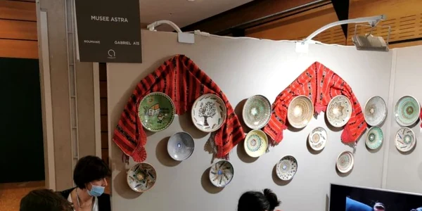 Ceramica de Horezu - Vâlcea în cadrul Salonului Internaţional al Patrimoniului Cultural din Paris 2021 Foto Adevărul - credit Ceramic of Art Horezu
