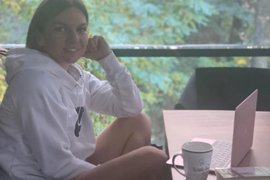 Artemon Apostu-Efremov, antrenorul Simonei Halep, nu știe cum și când s-a îmbolnăvit sportivaSursa foto: Adevărul