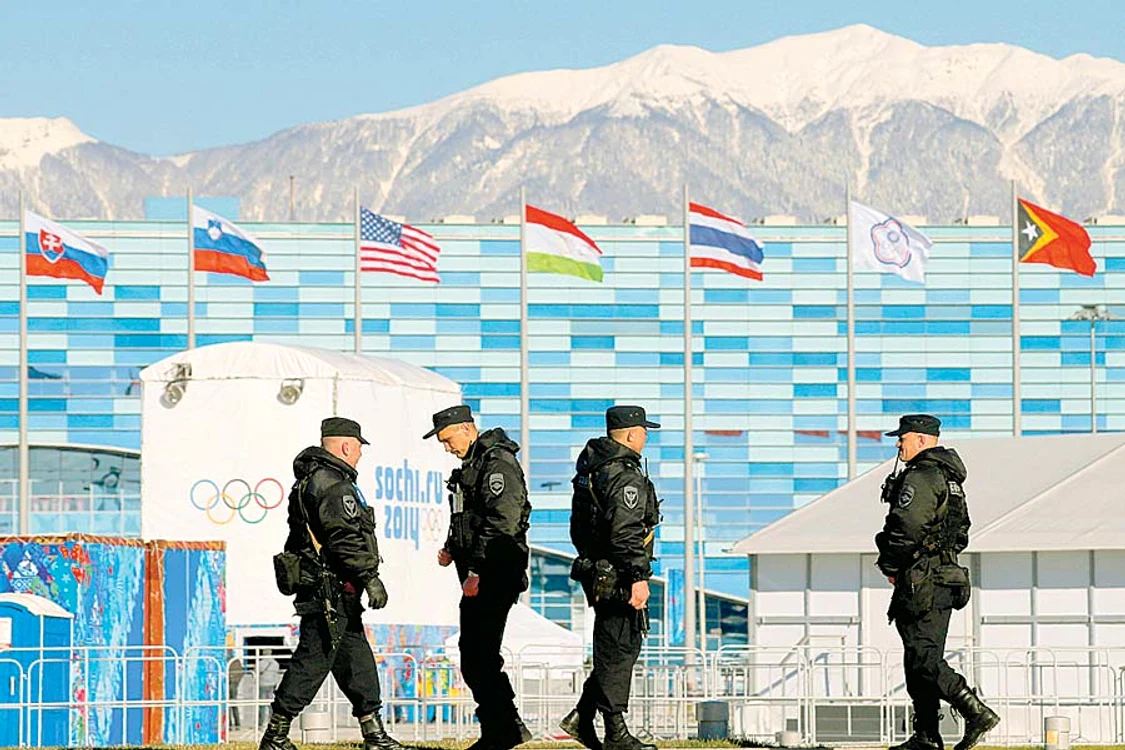 Ceremonia de deschidere  a J.O. e programată azi, ora  18.00, pe Stadionul Olimpic  Fişt (transmisă de TVR 1,  ca şi restul competiţiei)