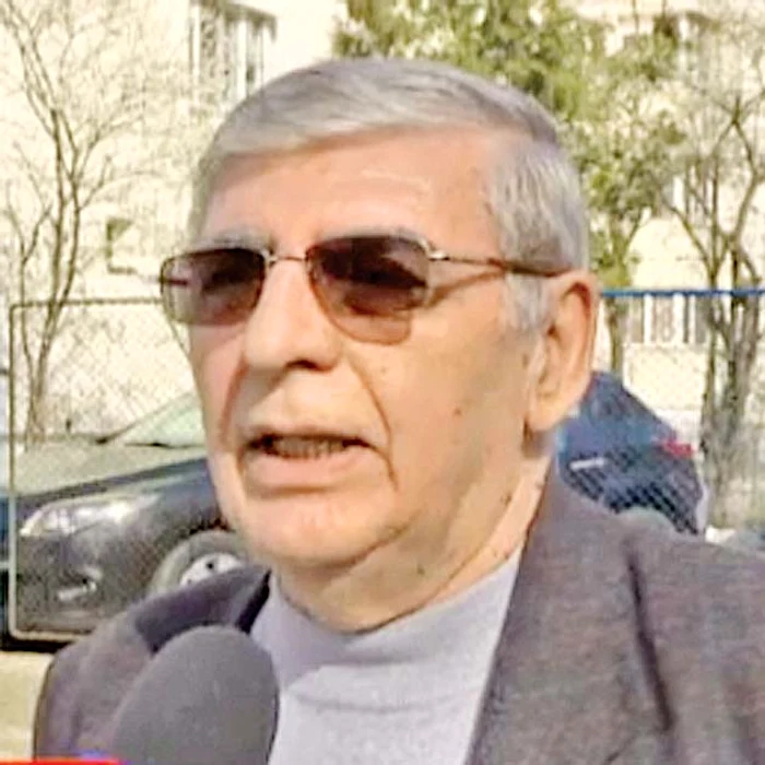 Biologul Constantin Răduţu acuză Primăria că actuala dezinsecţie e făcută doar pentru imagine