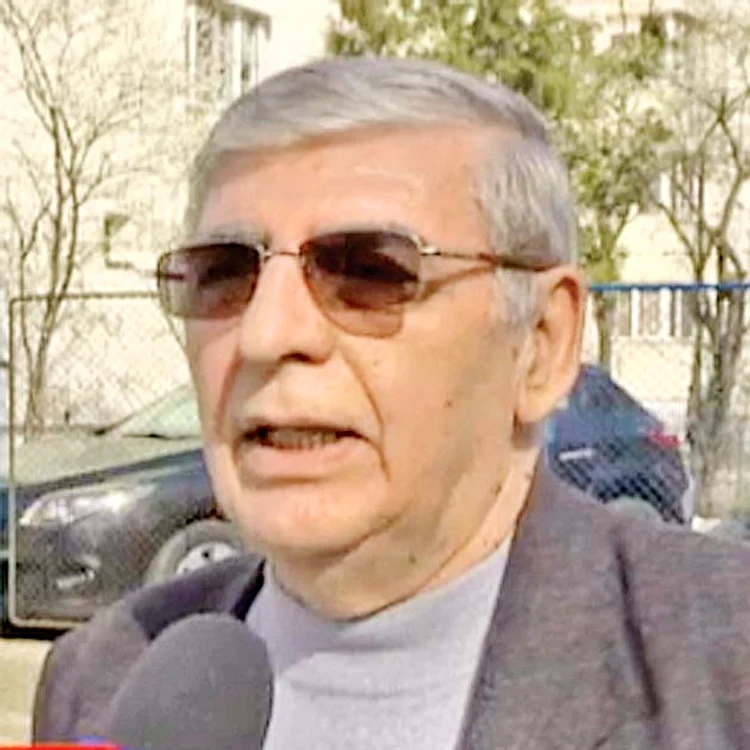 Biologul Constantin Răduţu acuză Primăria că actuala dezinsecţie e făcută doar pentru imagine