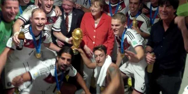 angela merkel si jucatorii