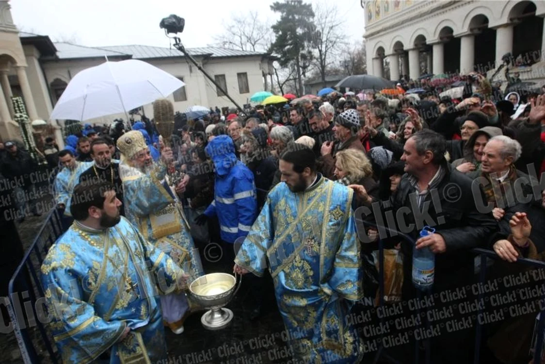 Slujba de Bobotează, la Patriarhia Română, cu participarea Preafericitului Patriarh Daniel. (Foto: Sever Gheorghe)