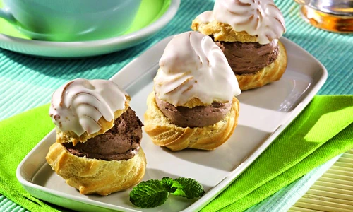 choux a la creme cu ciocolata jpeg
