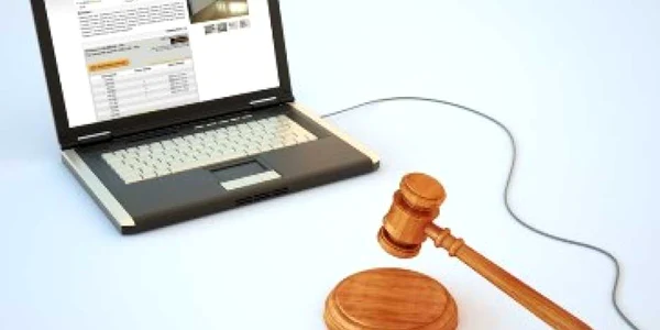 Licitaţii pe internet pentru case
