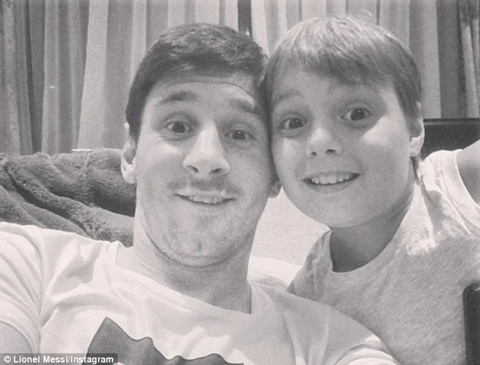 Leo Messi, alături de micţul Agustin