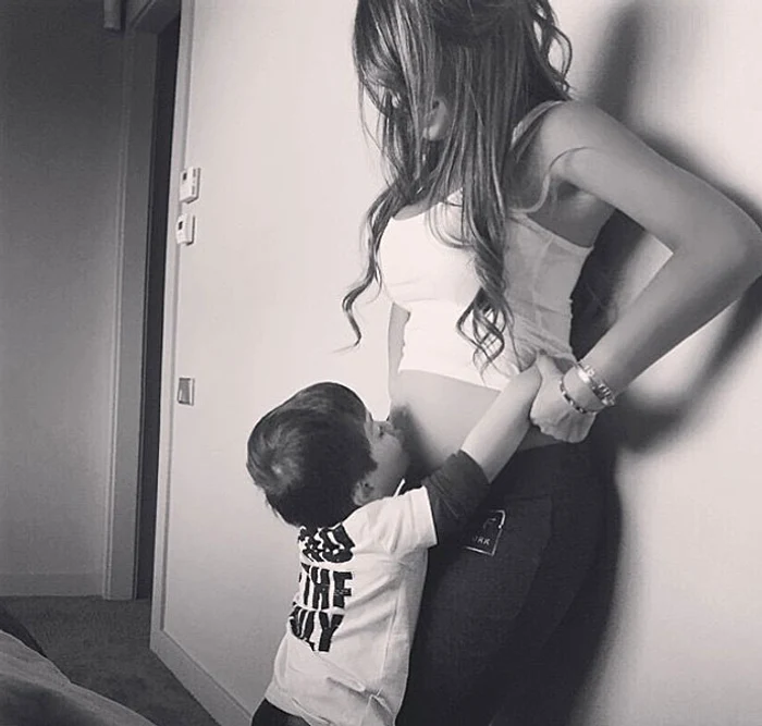 Antonella Roccuzzo şi primul copil al lui Messi, Thiago