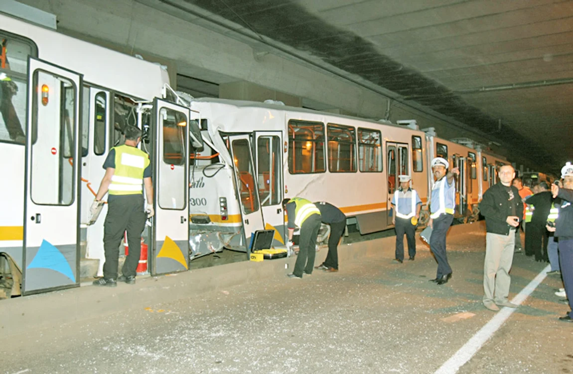 Trei tramvaie  s-au ciocnit în  Pasajul Lujerului