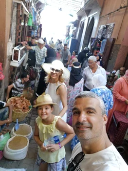 Monica Davidescu si Aurelian Temisan in Maroc (2) jpeg