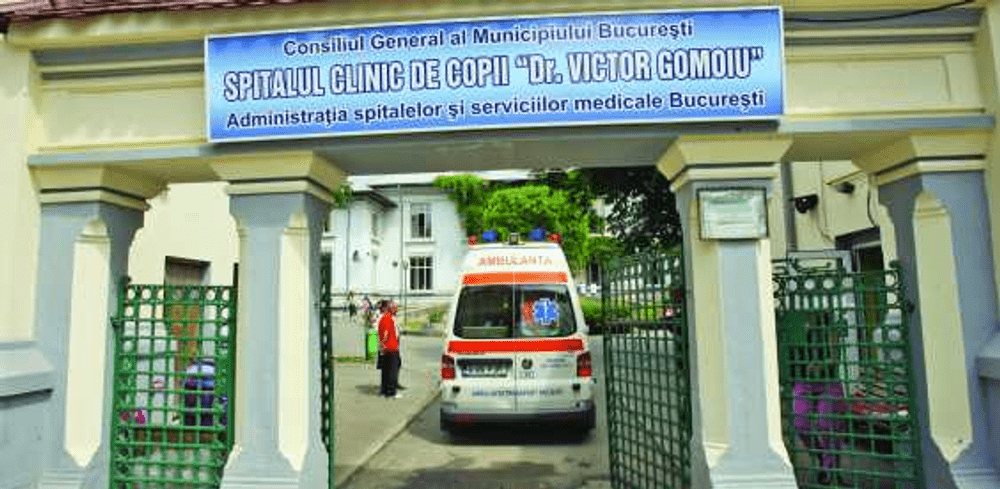 Scandal la Spitalul Gomoiu: O fetiţă de un an și tatăl ei, puși să aștepte într-un container, au suferit arsuri în urma expunerii la ultraviolete