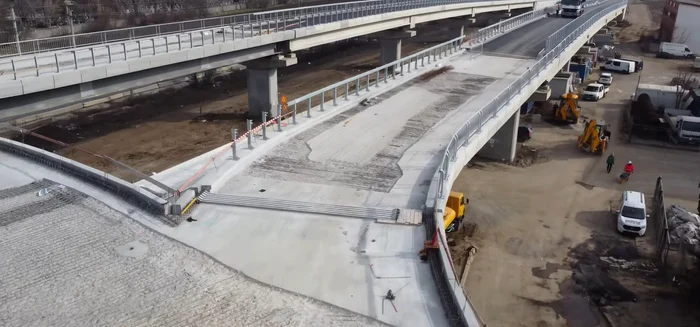 Lucrări la pasajul Berceni în martie 2023, Foto: Facebook Horațiu Cosma