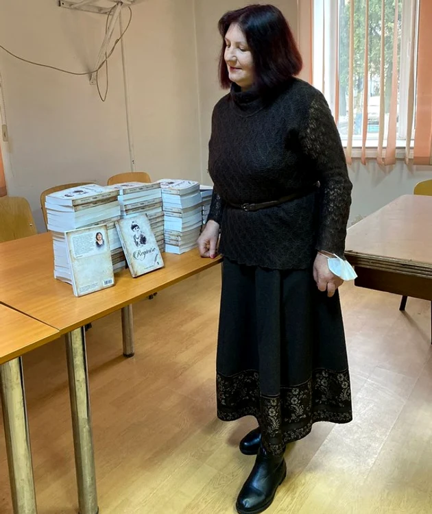 
    Violeta Damian a lansat cartea numită „Regăsire”  