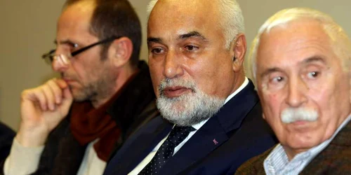 varujan vosganian