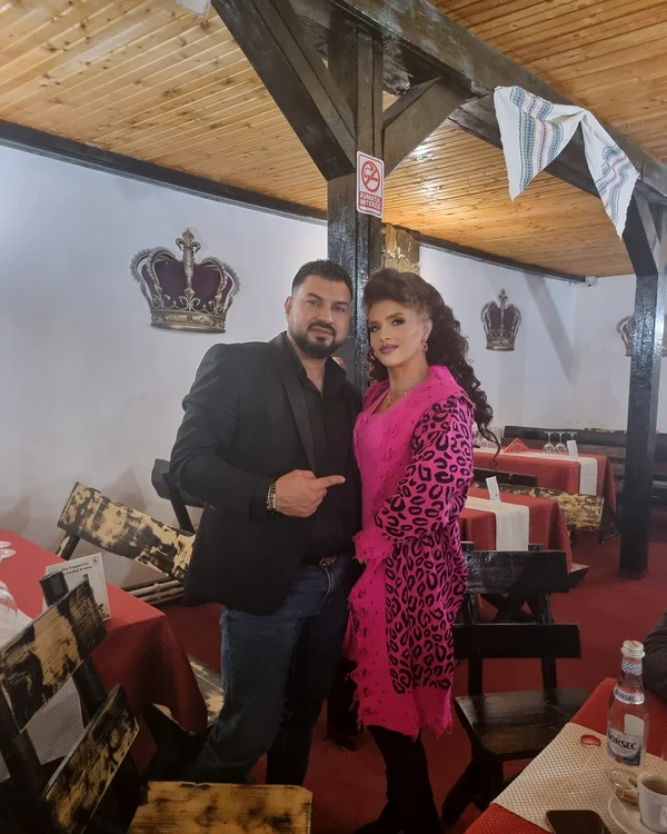 Cea mai bătrână dansatoare de manele / Foto: facebook